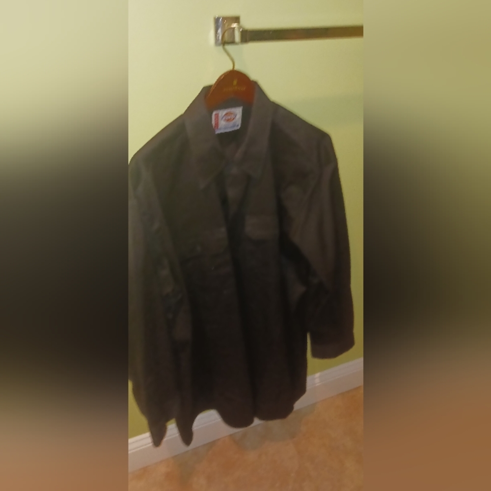 Dickies..button down work 👕 - Picture 8 of 10